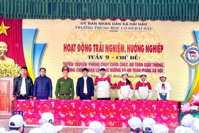 Hoạt động trải nghiệm, hướng nghiệp: Tuần 9: Tuyên truyền phòng cháy chữa cháy, an toàn giao thông, phòng chống bạo lực học đường và an toàn mạng xã hội, ký cam kết